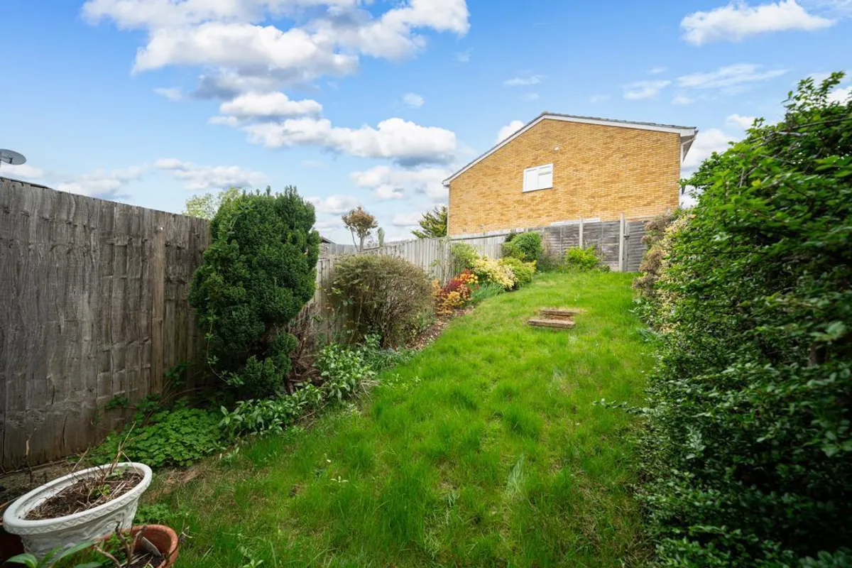 Charlesworth Close, Hemel Hempstead, Hertfordshire, HP3 9EW