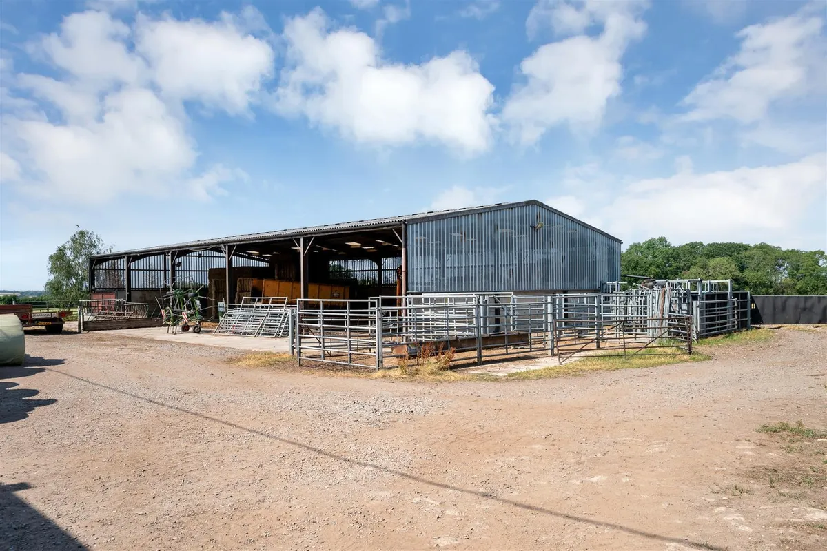 Lodge Farm, The Fosse Way, Upper Broughton, Melton Mowbray LE14 3QD