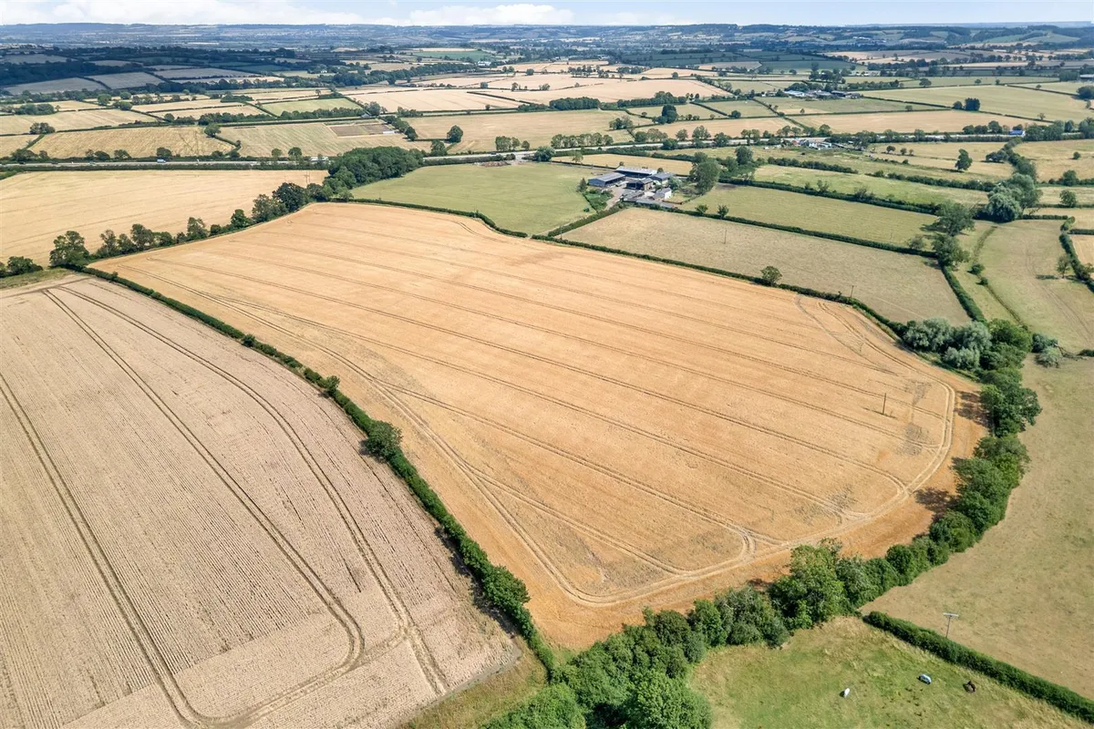 Lodge Farm, The Fosse Way, Upper Broughton, Melton Mowbray LE14 3QD
