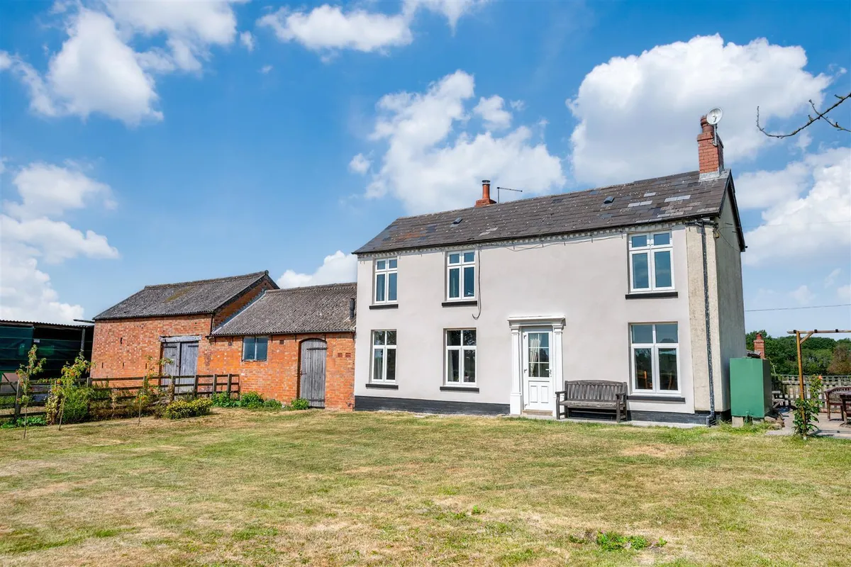 Lodge Farm, The Fosse Way, Upper Broughton, Melton Mowbray LE14 3QD