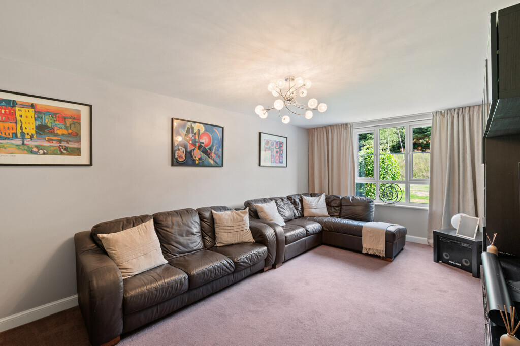 24 Lime Kilns View, Burdiehouse, Edinburgh, EH17 8TS Image 4