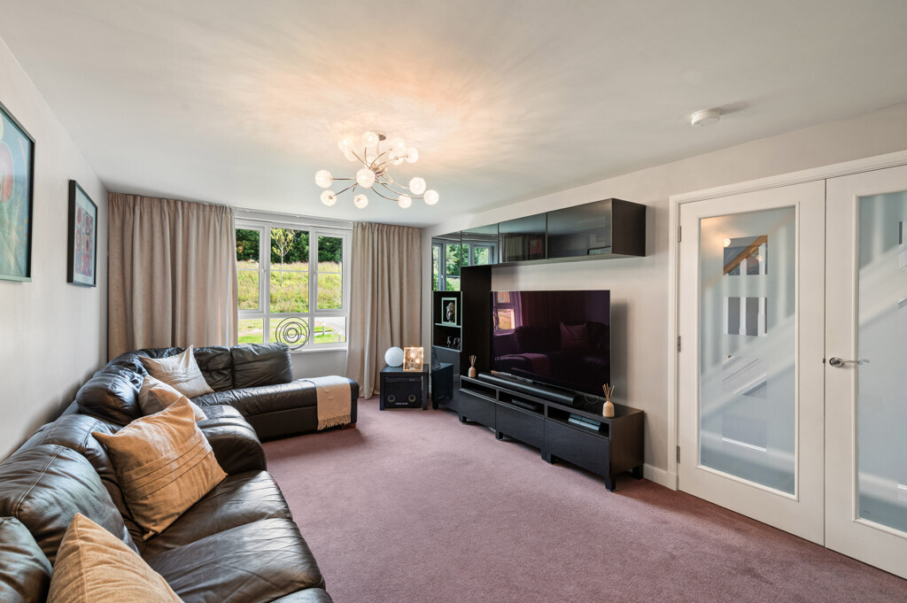 24 Lime Kilns View, Burdiehouse, Edinburgh, EH17 8TS Image 5
