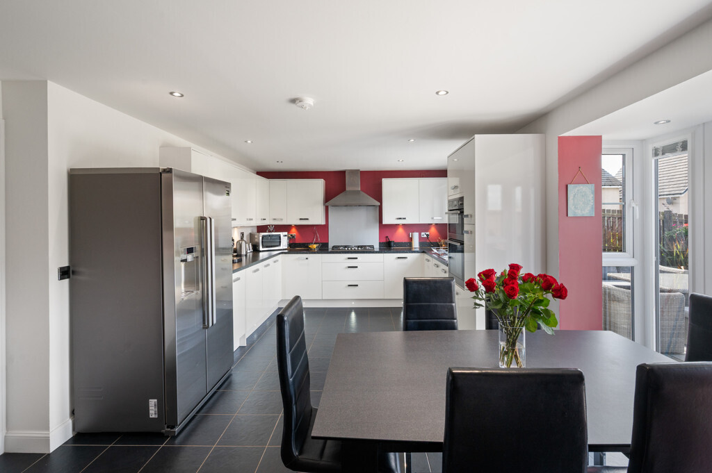 24 Lime Kilns View, Burdiehouse, Edinburgh, EH17 8TS Image 8