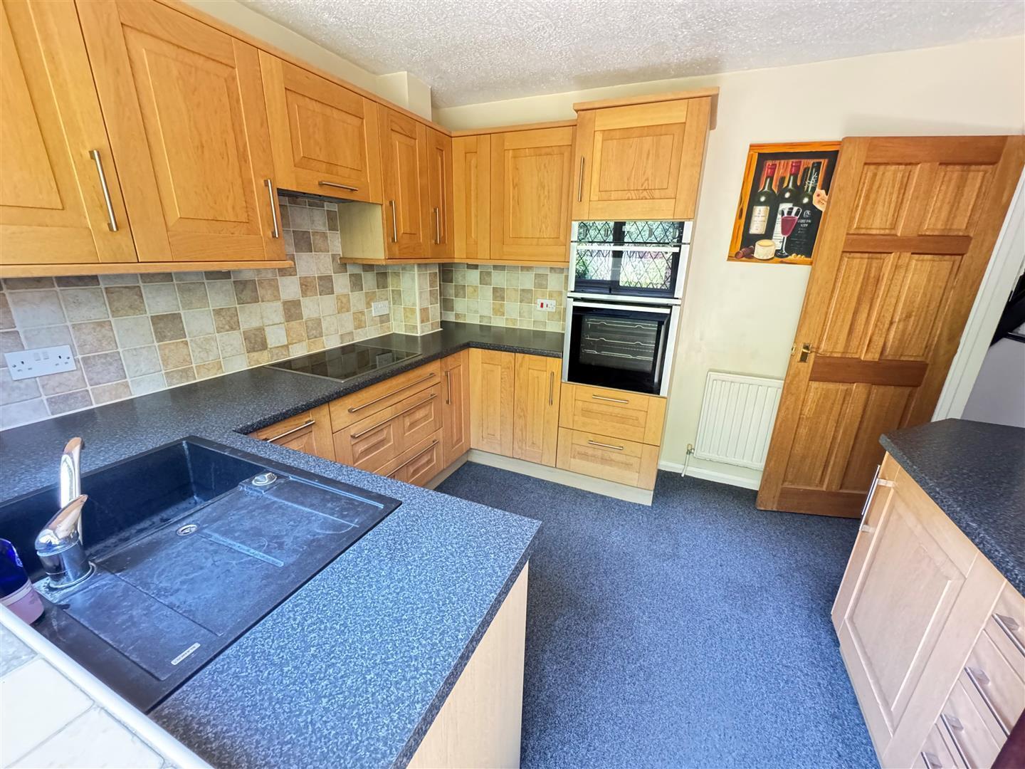 Warwick Road, Rayleigh Image 3
