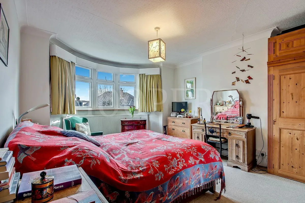 Dollis Hill Avenue, London, NW2