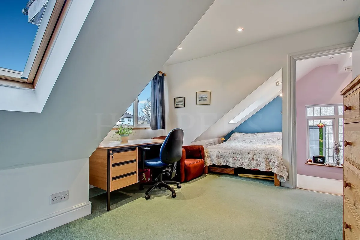 Dollis Hill Avenue, London, NW2