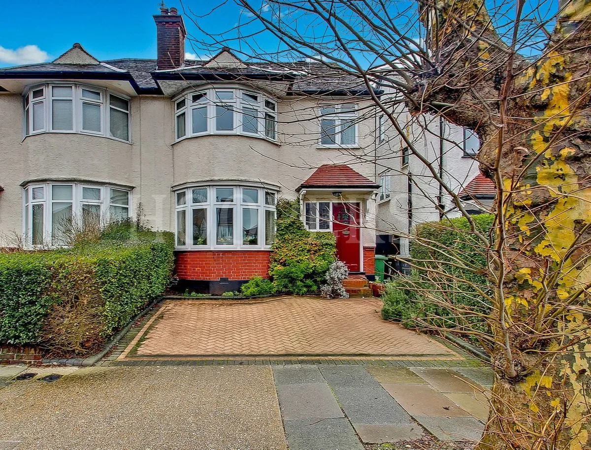 Dollis Hill Avenue, London, NW2