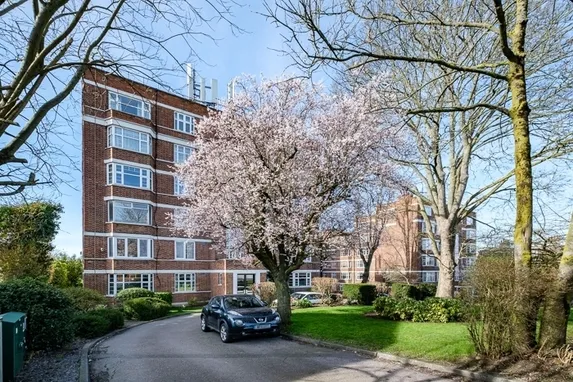 Colney Hatch Lane London N10