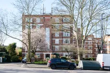 Colney Hatch Lane London N10 photo 2