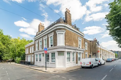 White Horse Road, E1