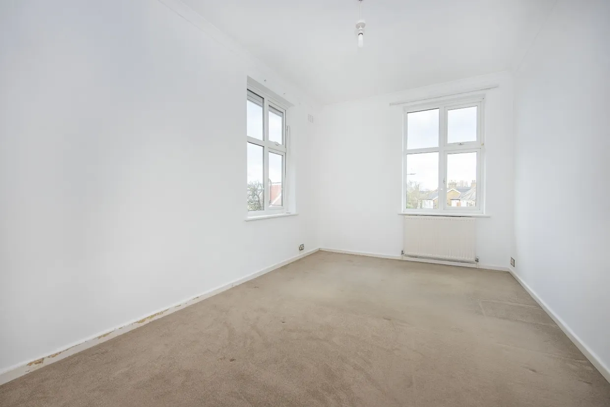 Whitton Road Twickenham TW1 photo 2