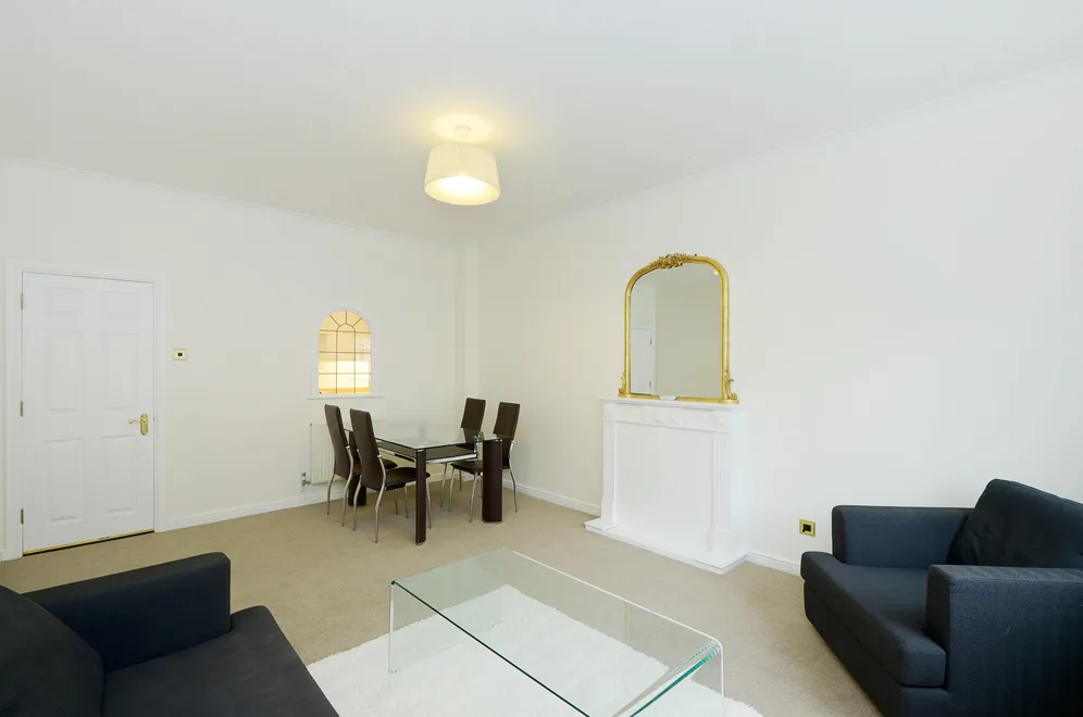 Royal Belgrave House London SW1V photo 3