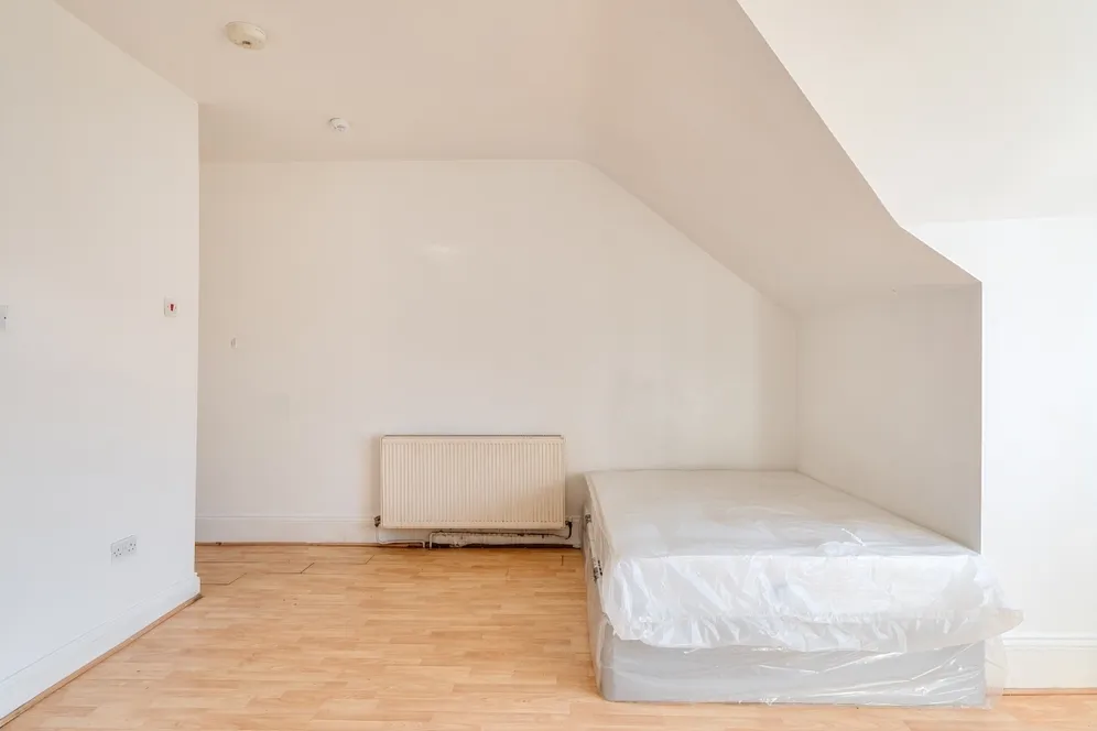 Broadhurst Gardens London NW6 photo 5