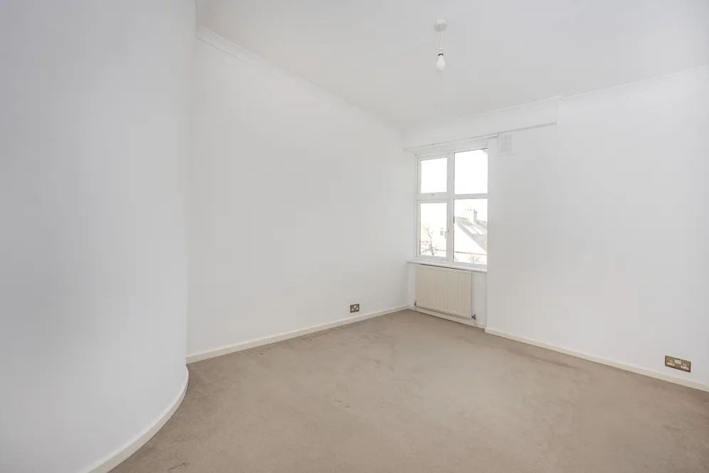 Whitton Road Twickenham TW1 photo 8