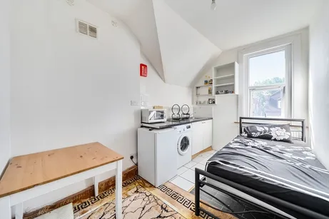 Broadhurst Gardens London NW6