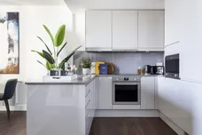 32 Harbour Way Canary Wharf E14 photo 1