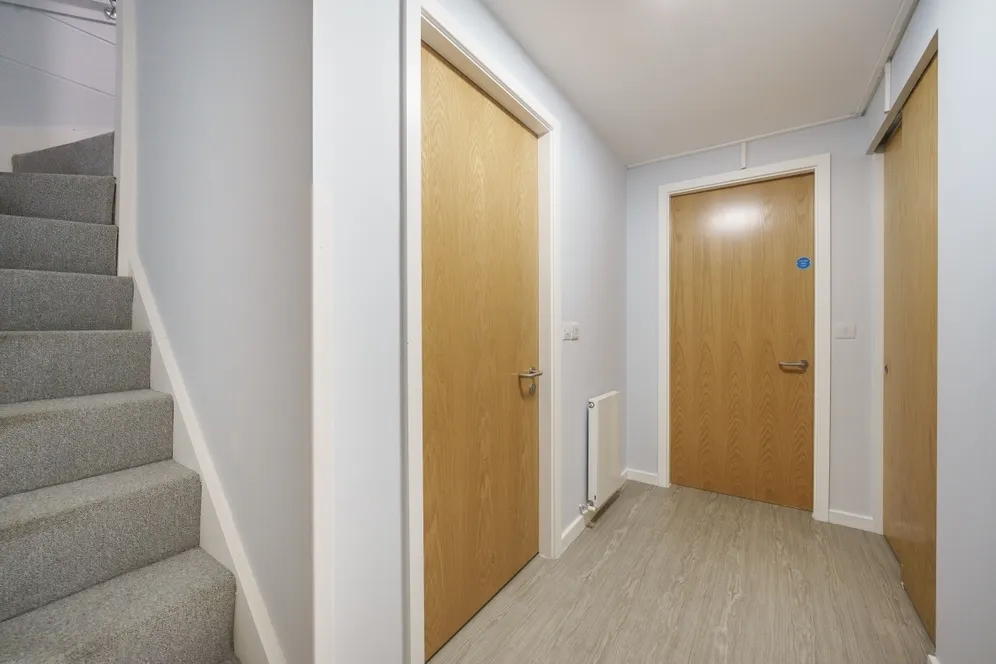 Lakeside Way Wembley HA9 photo 6