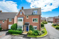 Jupiter Close, Berryfields, Aylesbury