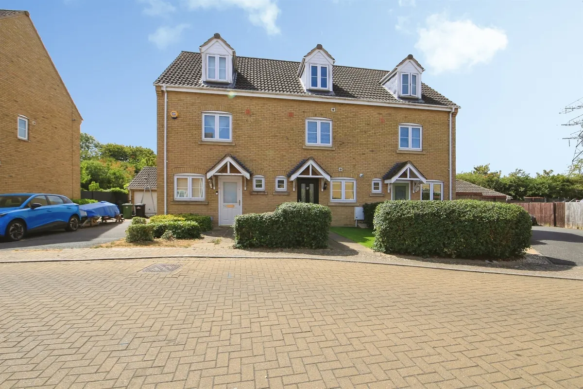 Boleyn Avenue, Peterborough
