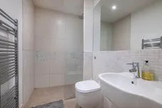 The Drive, London, SW20 photo 8
