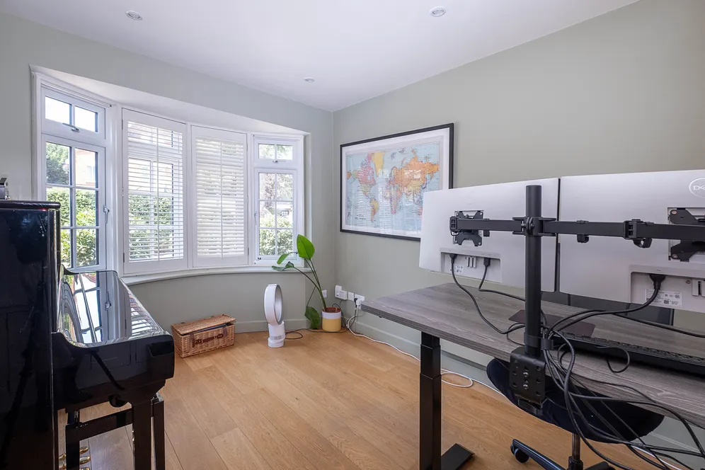 The Drive, London, SW20 photo 9