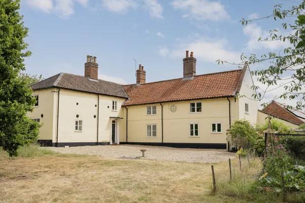 Norwich Road, Woodton, NR35 photo 1