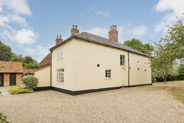 Norwich Road, Woodton, NR35 photo 35