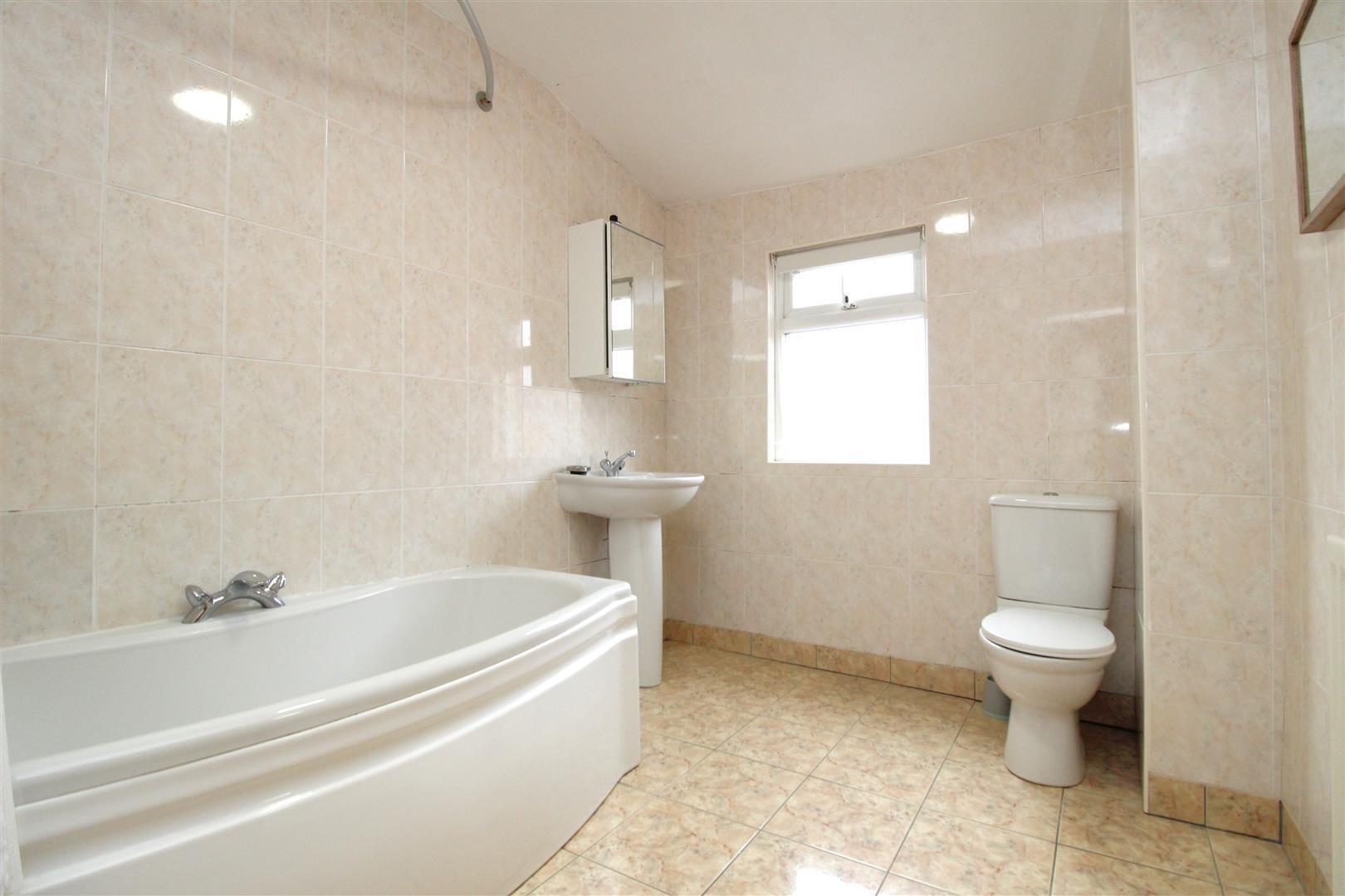 Ilfracombe Gardens, Whitley Bay Image 11
