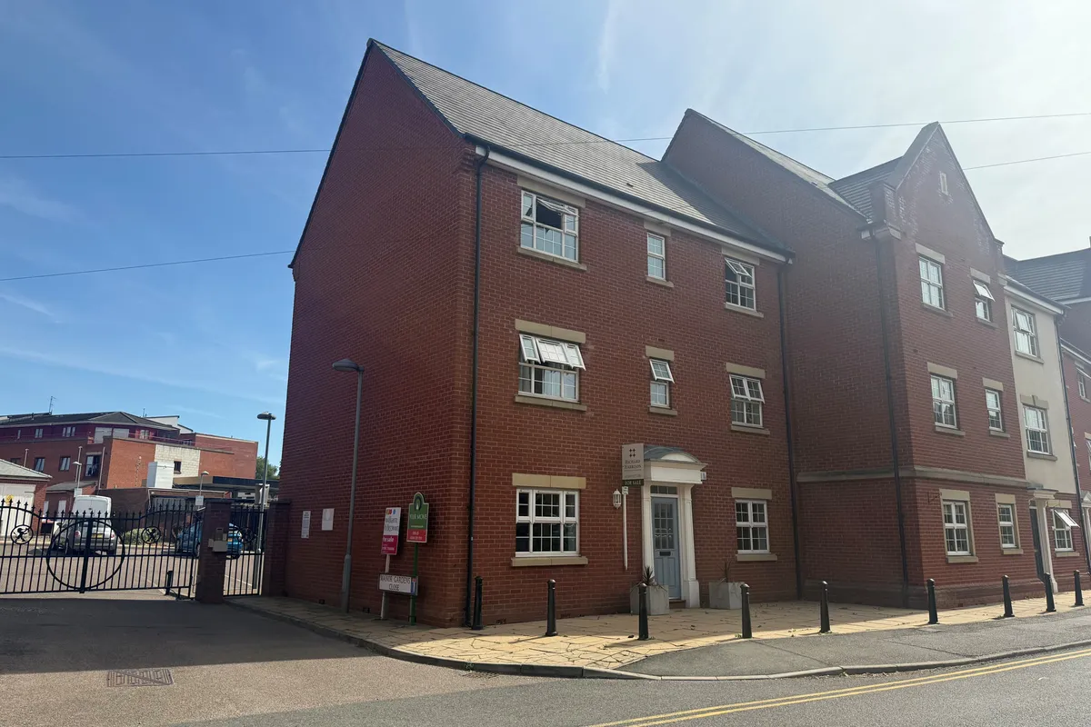 Manor Gardens Close, LOUGHBOROUGH