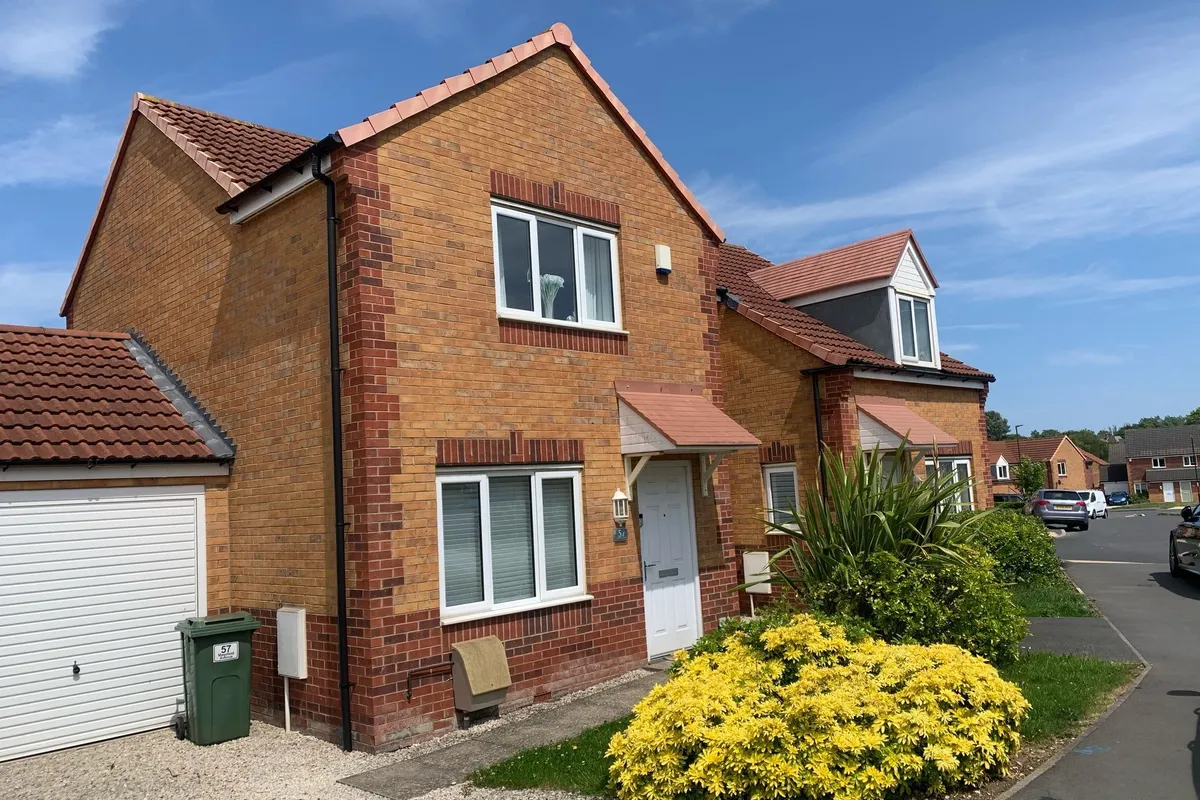 Masefield Avenue, Holmewood, CHESTERFIELD