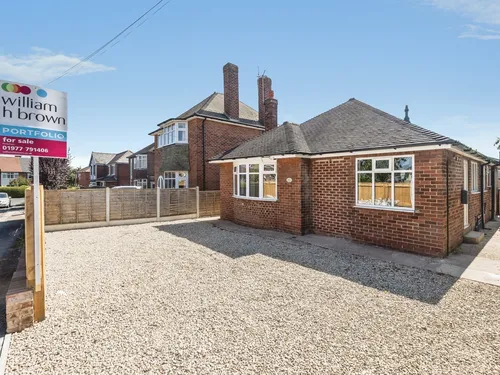 Chequerfield Avenue, Pontefractphoto