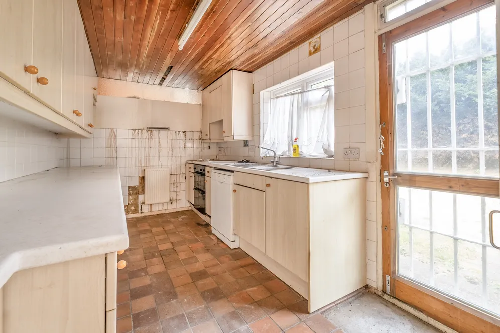 Sandy Lane, Richmond, TW10 photo 5
