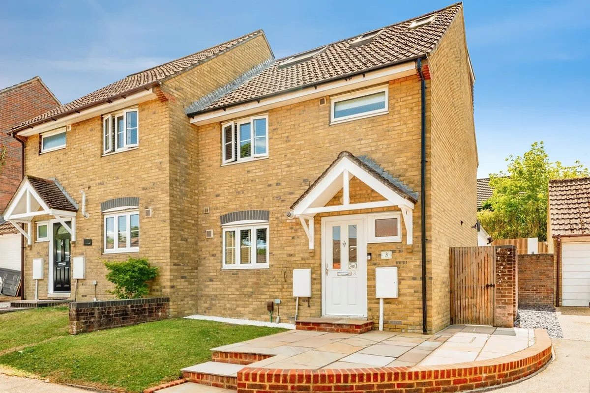 Hammond Road, Crawley