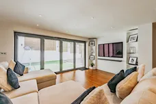Hammond Road, Crawley