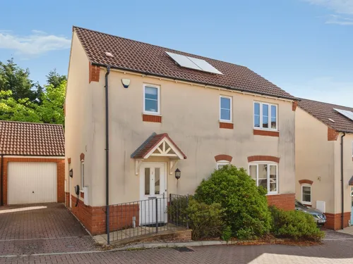 Foxglove Close, Stoke Gifford, Bristolphoto