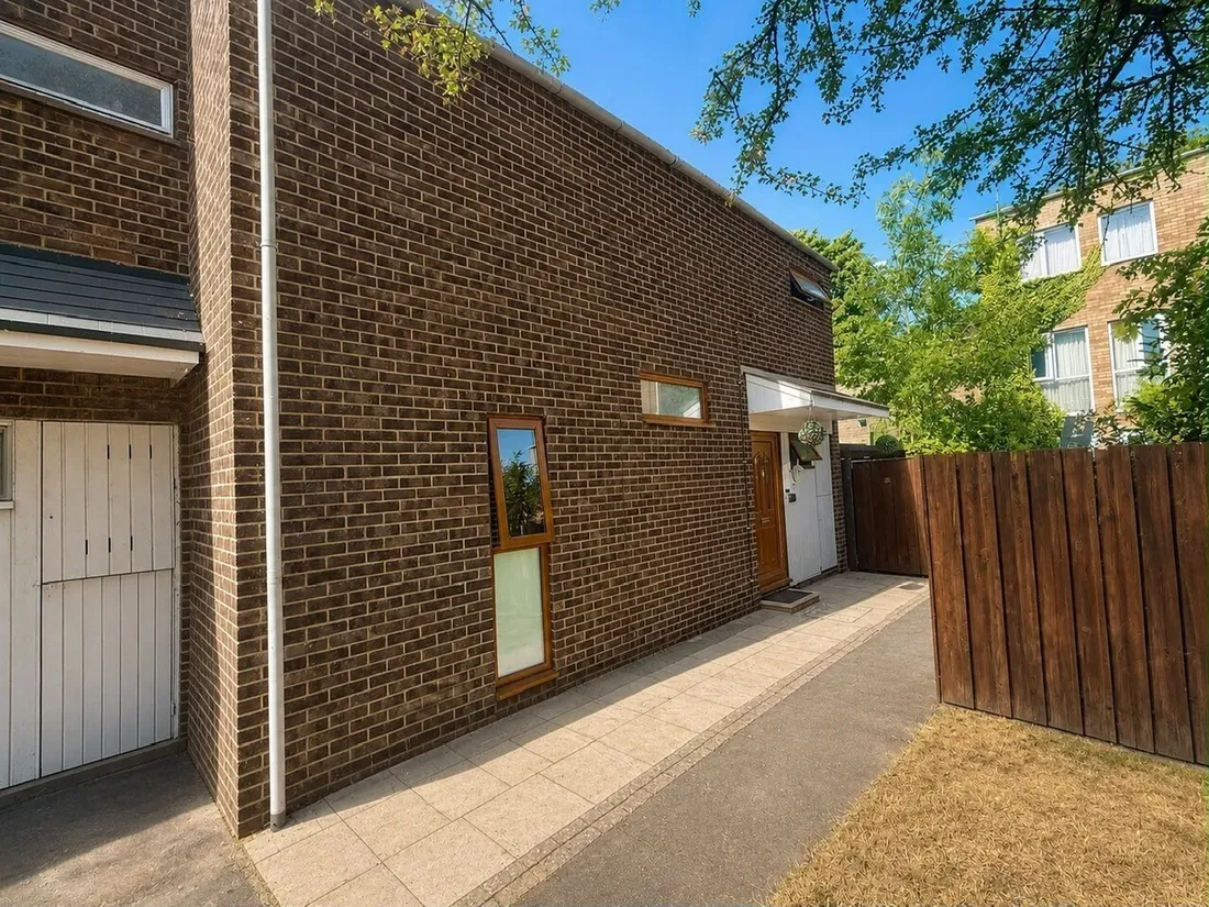 Property photo 1