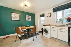 Hill End Crescent, LEEDS