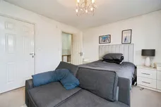 Hill End Crescent, LEEDS