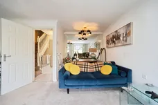 Hill End Crescent, LEEDS