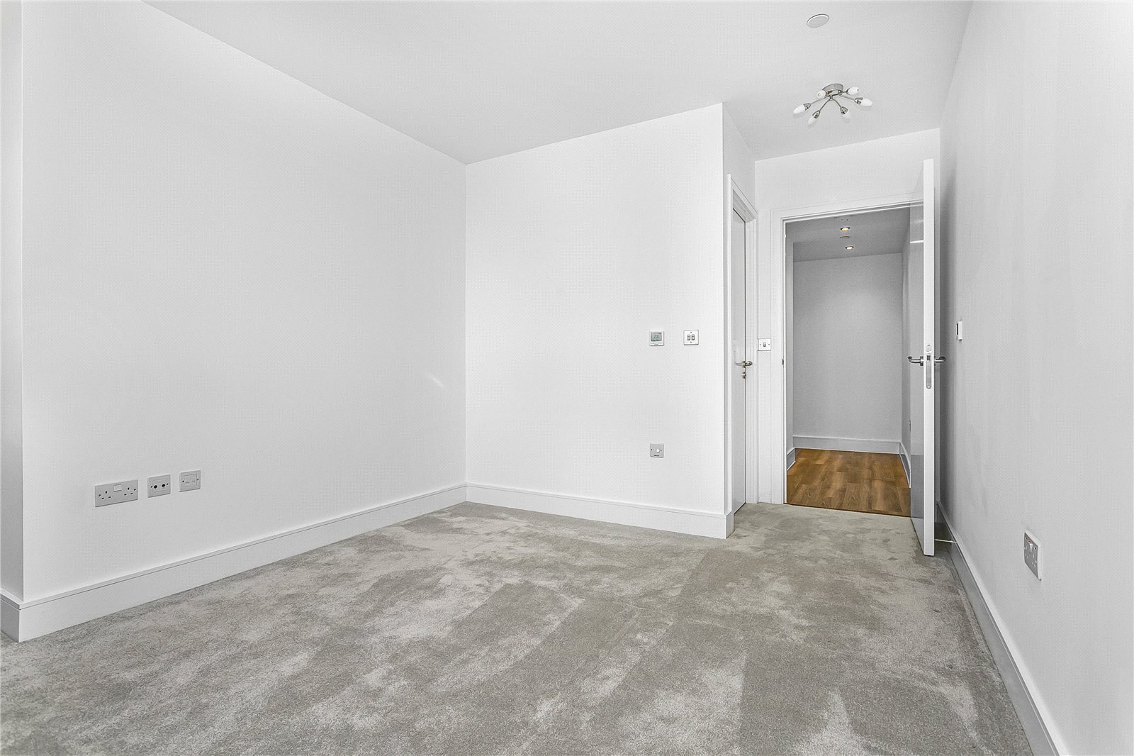 Healum Avenue, Southall, UB2 Image 3