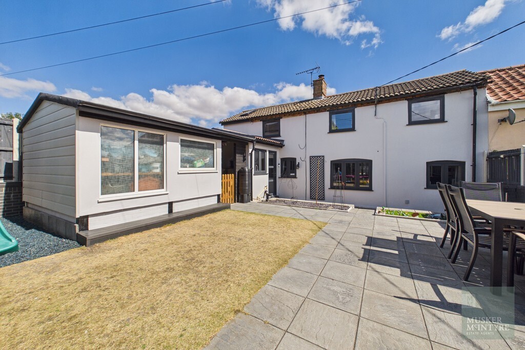 Factory Close, Harleston Image 1