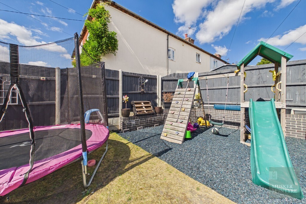 Factory Close, Harleston Image 14