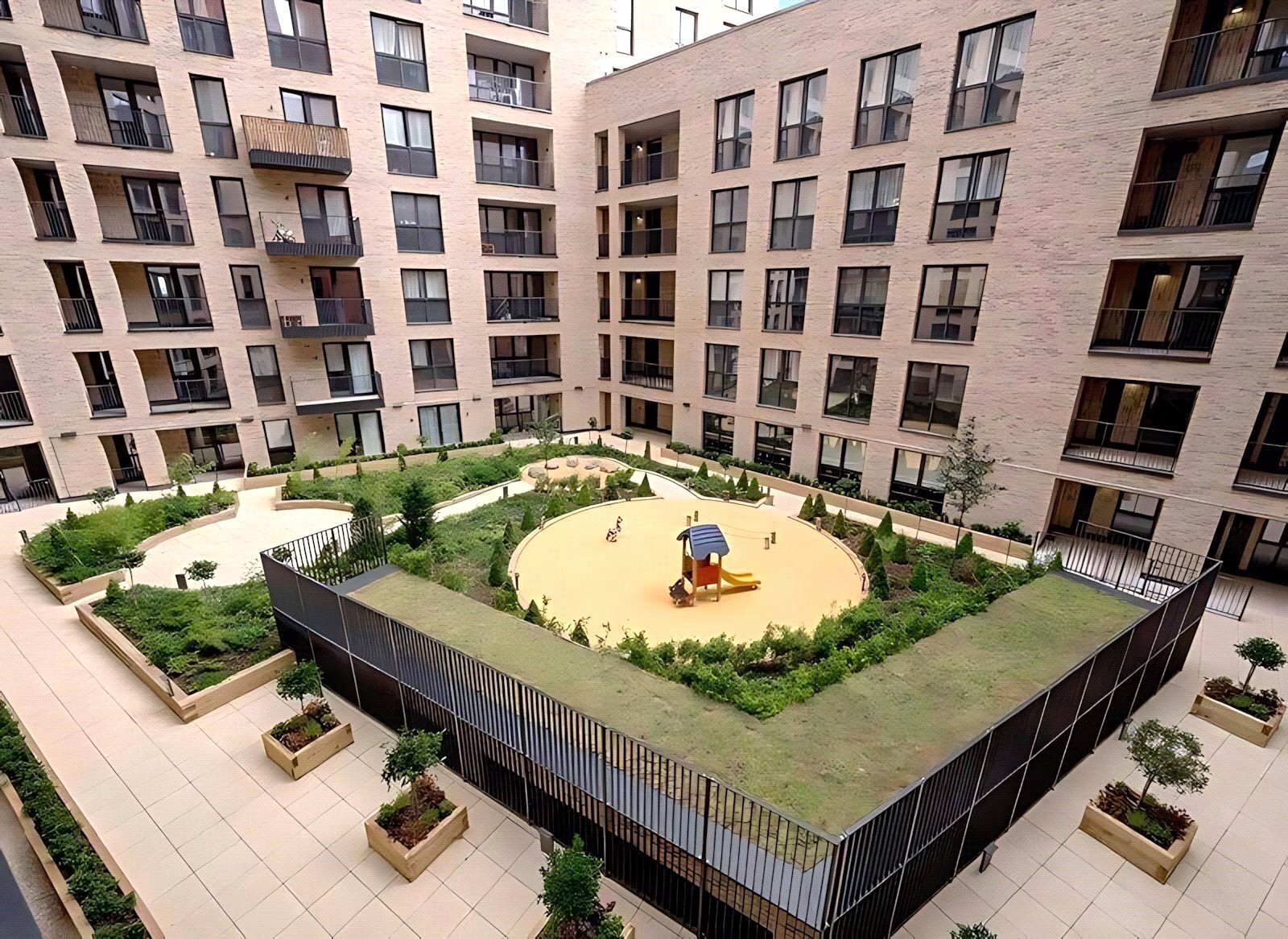 Healum Avenue, Southall, UB2 Image 15