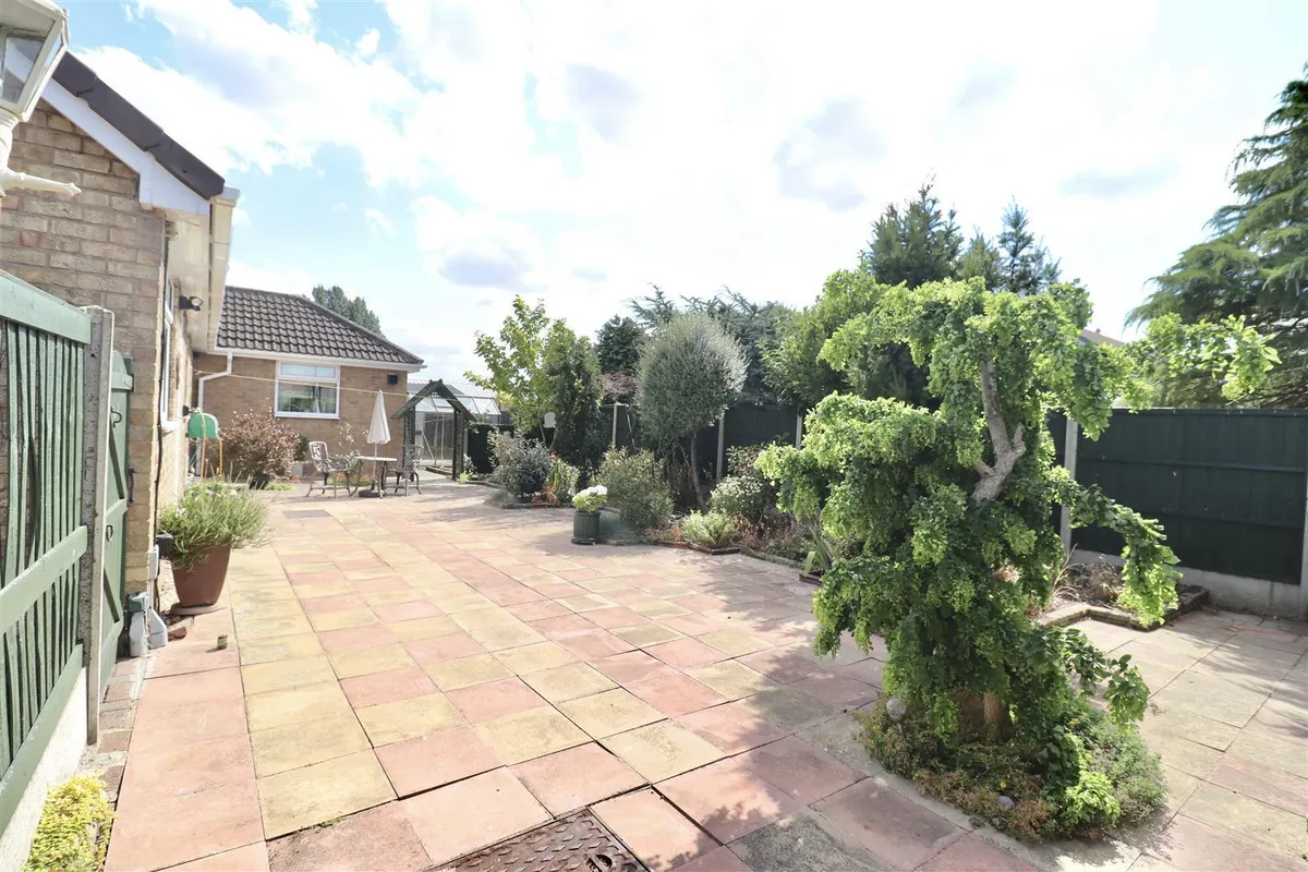 St. Stephens Crescent, Gilberdyke, Brough