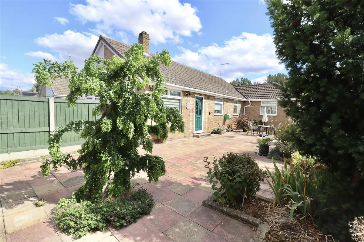 St. Stephens Crescent, Gilberdyke, Brough