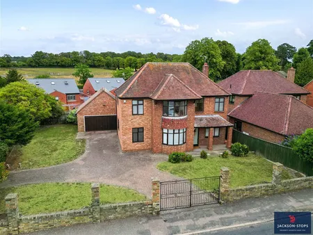 Duchess Drive, Newmarket, CB8