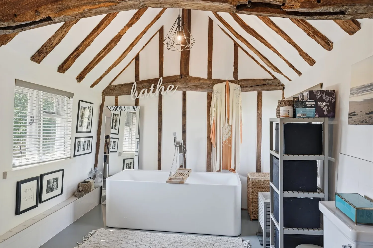 Wood Hall, Wormingford, CO6 photo 19
