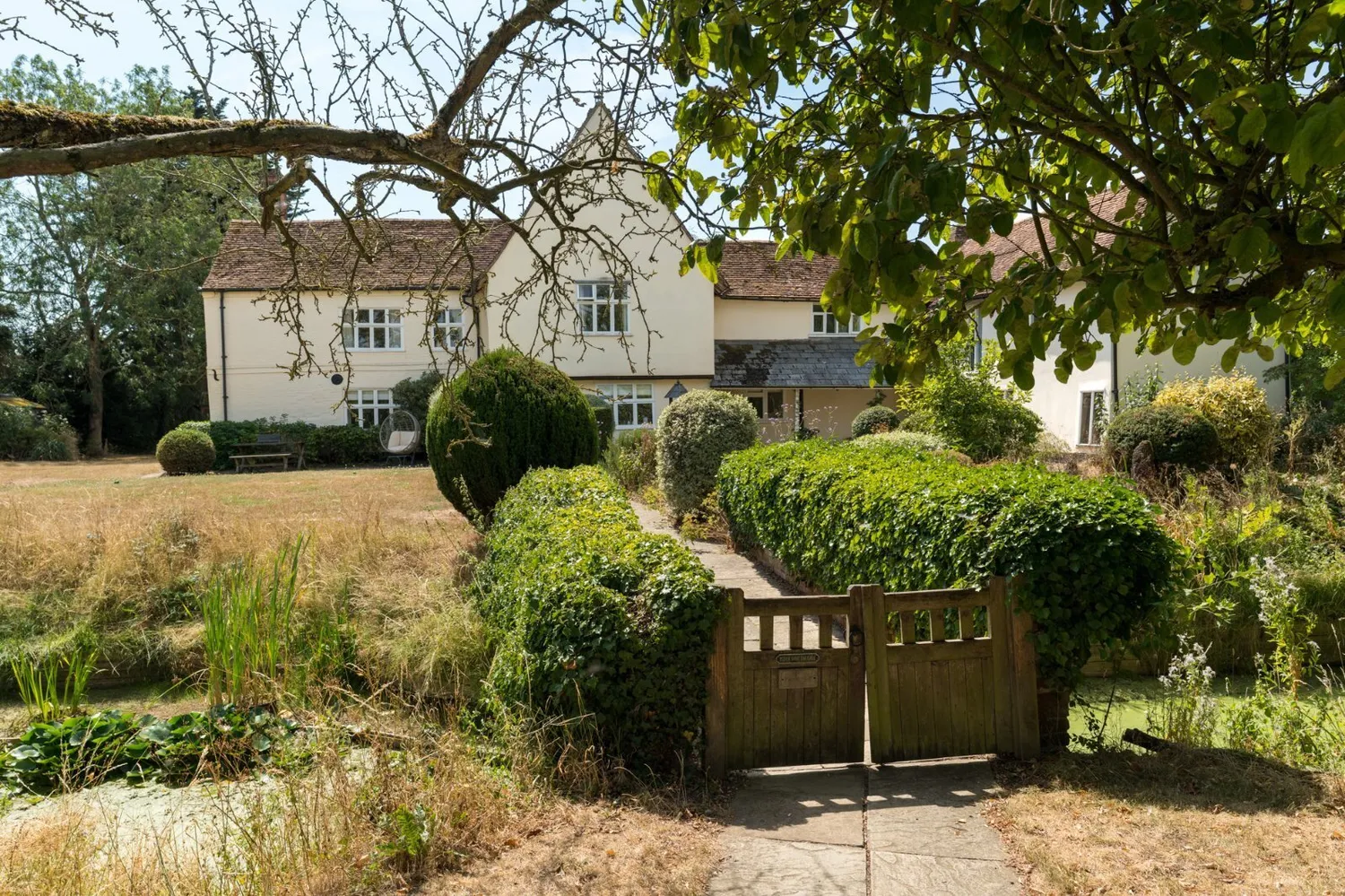 Wood Hall, Wormingford, CO6 photo 47