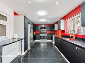 Kneller Road, New Malden thumb 2