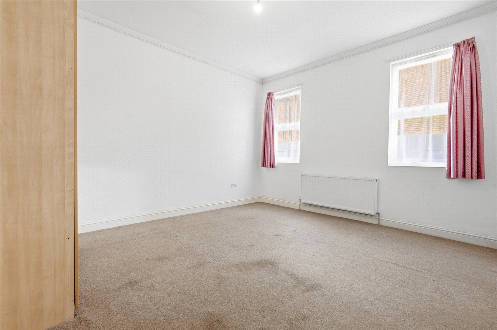 Aldersbrook Road, London, E12 Image 8